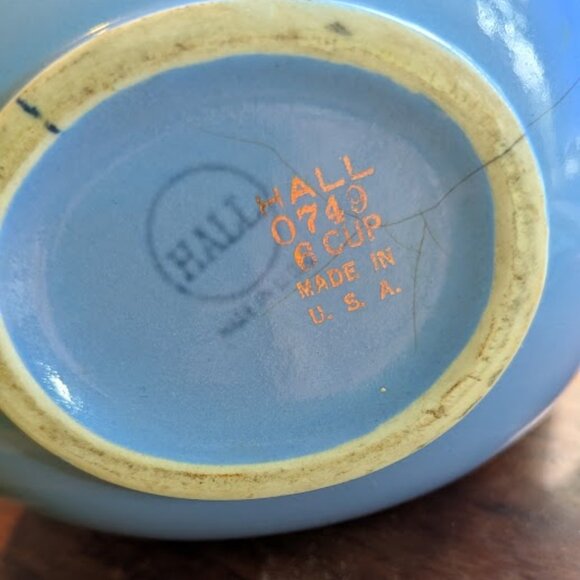 Hall Tea Pot - Picture 3 of 4